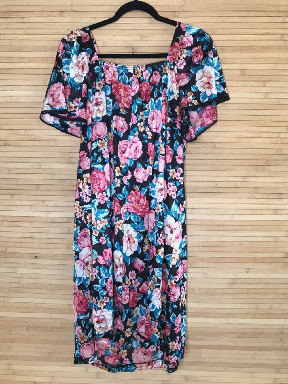 NWT Vanity Fair sz L Floral Vintage Bright Floral and Black Lace glam nightgown - Picture 6 of 8
